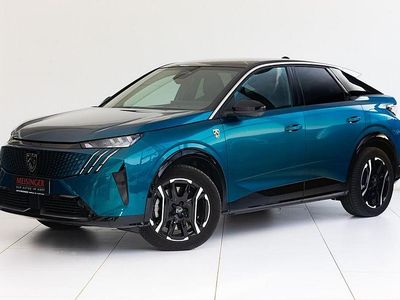 Blau Gebraucht 2025 Peugeot e-3008 GT SUV | € 56.150