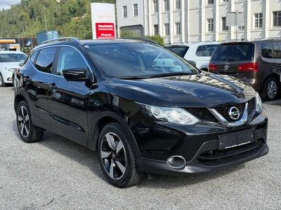 Schwarz Gebraucht 2016 Nissan Qashqai SUV | € 14.800 (Etwas zu teuer)
