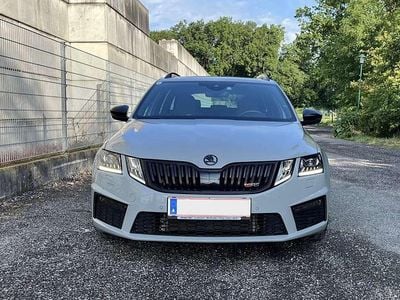 Grau Gebraucht 2019 Skoda Octavia RS Kombi | € 21.500 (Fairer Preis)
