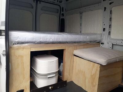 Weiß Gebraucht 2023 Fiat Ducato Van | € 29.990 (Guter Preis)