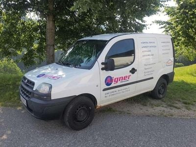 Weiß Gebraucht 2005 Fiat Doblò Active Van / Kleinbus | € 1.500