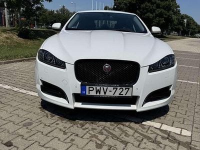 Gebraucht 2015 Jaguar XF Premium Luxury Limousine | € 12.600