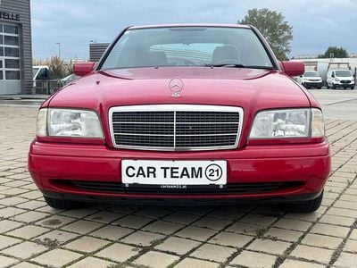 Rot Gebraucht 1995 Mercedes C220 Limousine | € 15.900