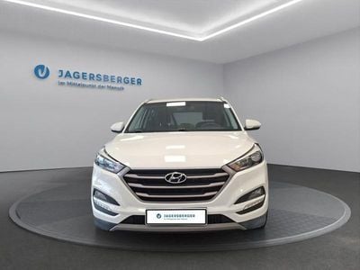 Gebraucht Hyundai Tucson GO! 141 PS (103 kW) 2016 Weiß SUV