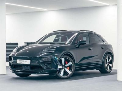 Schwarz metallic Gebraucht 2024 Porsche Macan Turbo SUV | € 118.950 (Guter Preis)