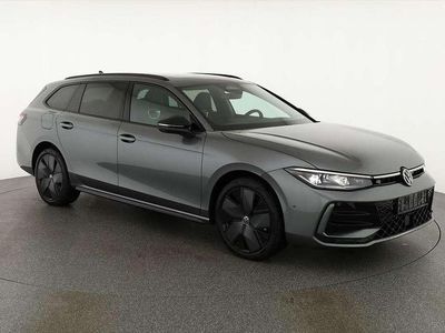 Grau Neu 2025 VW Passat R-line Kombi | € 53.407 (Etwas zu teuer)