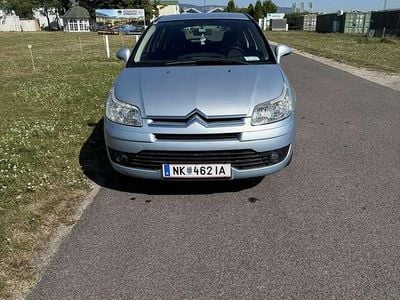 Blau Gebraucht 2005 Citroën C4 Limousine | € 2.400