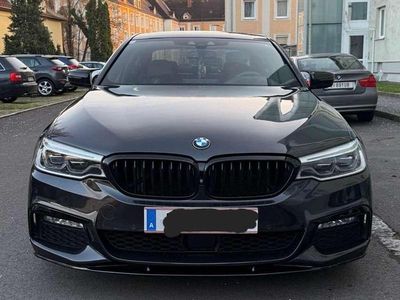 Grau Gebraucht 2017 BMW 530 Limousine | € 35.300