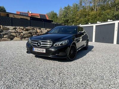 Schwarz Gebraucht 2017 Mercedes E300 Avantgarde Limousine | € 20.999