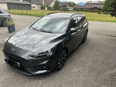 gebraucht Ford Focus Traveller 10 EcoBoost ST-Line