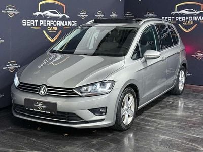 Grau Gebraucht 2015 VW Golf Sportsvan Highline Van / Kleinbus | € 15.999
