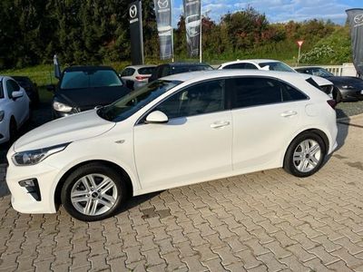 gebraucht Kia Ceed Ceed / cee'd1,4 MPI Silber