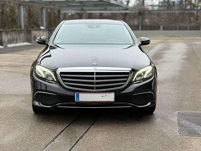 Gebraucht Mercedes E350 Avantgarde 258 PS (189 kW) 2016 Schwarz Limousine