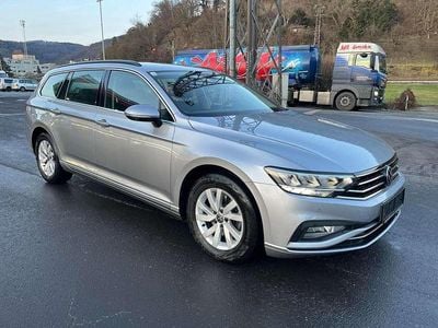 Grau Gebraucht 2021 VW Passat Business Kombi | € 18.999 (Guter Preis)