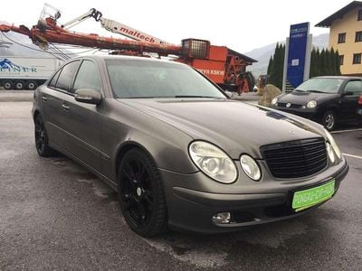 Grau Gebraucht 2004 Mercedes E200 Elegance Limousine | € 2.800