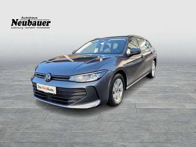 Grau Gebraucht 2024 VW Passat Business Kombi | € 32.900 (Teuer)
