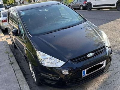 Schwarz Gebraucht 2011 Ford S-MAX Titanium Van / Kleinbus | € 6.000 (Fairer Preis)