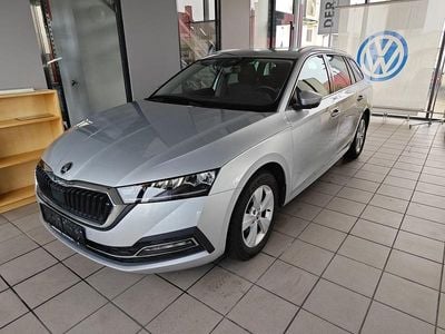 Silber metallic Gebraucht 2021 Skoda Octavia Style Kombi | € 18.950 (Guter Preis)