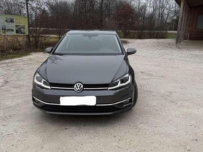Grau Gebraucht 2018 VW Golf Limousine | € 13.250 (Guter Preis)