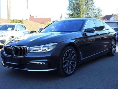 Grau Gebraucht 2019 BMW 730 Executive Limousine | € 42.900 (Fairer Preis)