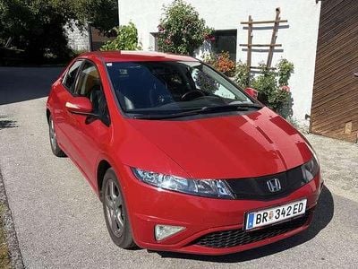 Rot Gebraucht 2010 Honda Civic Limousine | € 4.990