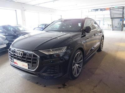 Schwarz metallic Gebraucht 2020 Audi Q8 Basis SUV | € 58.990