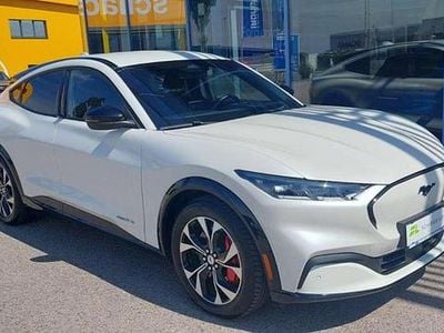 Weiß Gebraucht 2022 Ford Mustang Mach-E Standard Range SUV | € 31.990 (Fairer Preis)