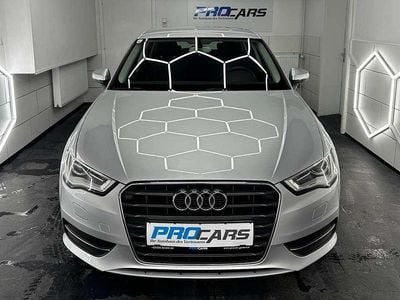 Gebraucht Audi A3 Ambiente 105 PS (77 kW) 2014 Grau Kleinwagen