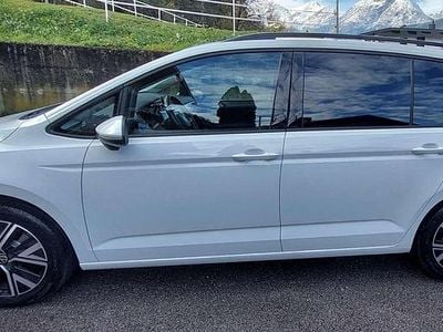 Weiß Gebraucht 2023 VW Touran Comfortline Van / Kleinbus | € 23.990 (Guter Preis)