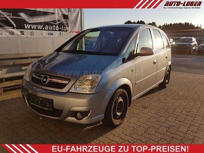 Grau Gebraucht 2008 Opel Meriva Style Van / Kleinbus | € 400