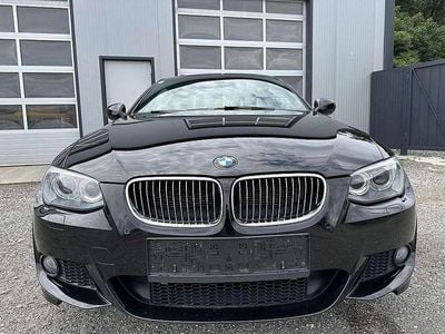 Schwarz Gebraucht 2012 BMW 325 Comfort Edition Coupé | € 18.490