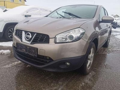 Gebraucht Nissan Qashqai Acenta 150 PS (110 kW) 2013 Beige SUV