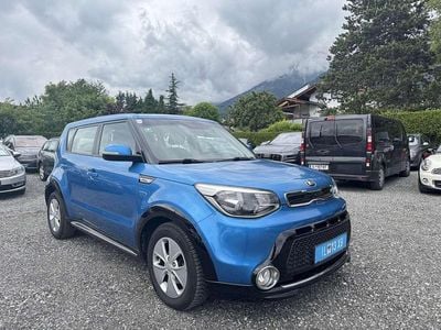 Blau Gebraucht 2015 Kia Soul SUV | € 7.500