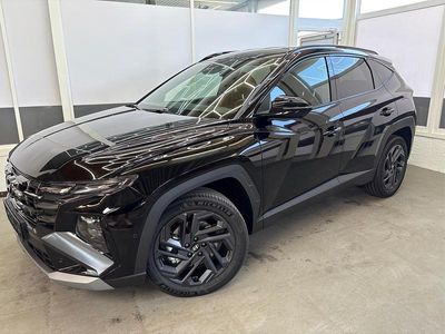 Schwarz Neu 2025 Hyundai Tucson SUV | € 45.061 (Etwas zu teuer)