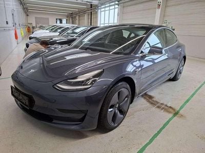 Grau Gebraucht 2020 Tesla Model 3 Standard Range Limousine | € 21.880 (Guter Preis)