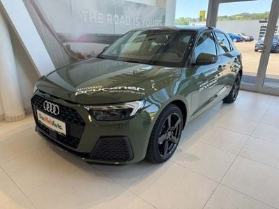 Dunkelgrün metallic Gebraucht 2025 Audi A1 Sportback Design Kleinwagen | € 27.477 (Fairer Preis)