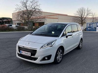Gebraucht Peugeot 5008 Allure 120 PS (88 kW) 2015 Van / Kleinbus