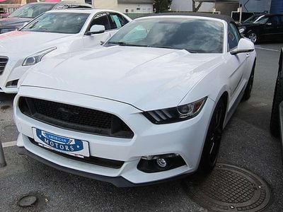 Weiß Gebraucht 2015 Ford Mustang Cabrio | € 39.800