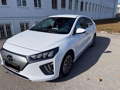 Gebraucht Hyundai Ioniq 100 kW (136 PS) 2022 Weiß Kleinwagen