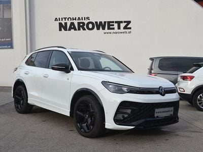 Weiss normal Gebraucht 2024 VW Tiguan R-line SUV | € 47.990