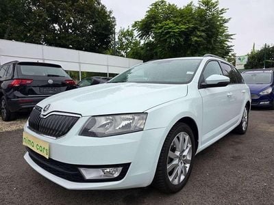 Weiß Gebraucht 2015 Skoda Octavia Ambition Kombi | € 13.290 (Etwas zu teuer)