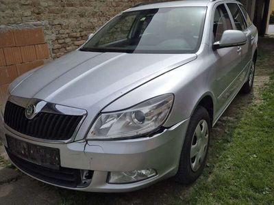 gebraucht Skoda Octavia Combi Ambition 16 TDI CR DPF 4x4