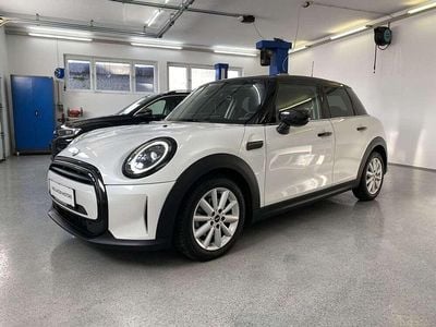 Gebraucht Mini Cooper Classic 136 PS (100 kW) 2023 Weiß Kleinwagen
