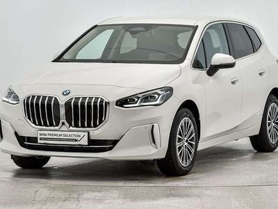 gebraucht BMW 218 Active Tourer i Luxury Line Head-Up Innovations Pa