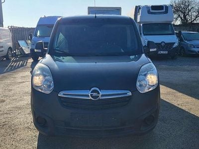Schwarz Gebraucht 2015 Opel Combo Van | € 3.950