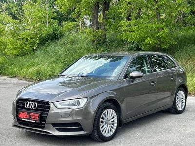 Braun Gebraucht 2013 Audi A3 Ambiente Limousine | € 12.490 (Guter Preis)