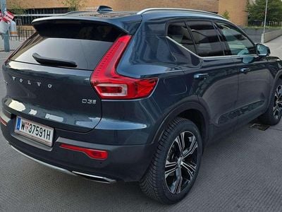 Blau Gebraucht 2018 Volvo XC40 SUV | € 22.000 (Guter Preis)