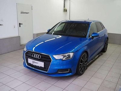Mittelblau metallic Gebraucht 2017 Audi A3 Comfort Limousine | € 20.900 (Etwas zu teuer)