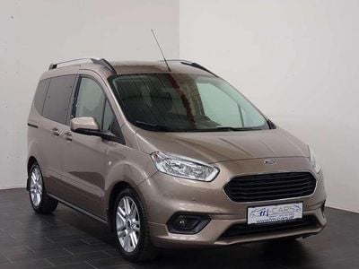 Gebraucht Ford Tourneo Titanium 101 PS (74 kW) 2020 Bronze Kombi