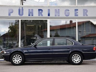Blau Gebraucht 2000 BMW 740 Limousine | € 15.900